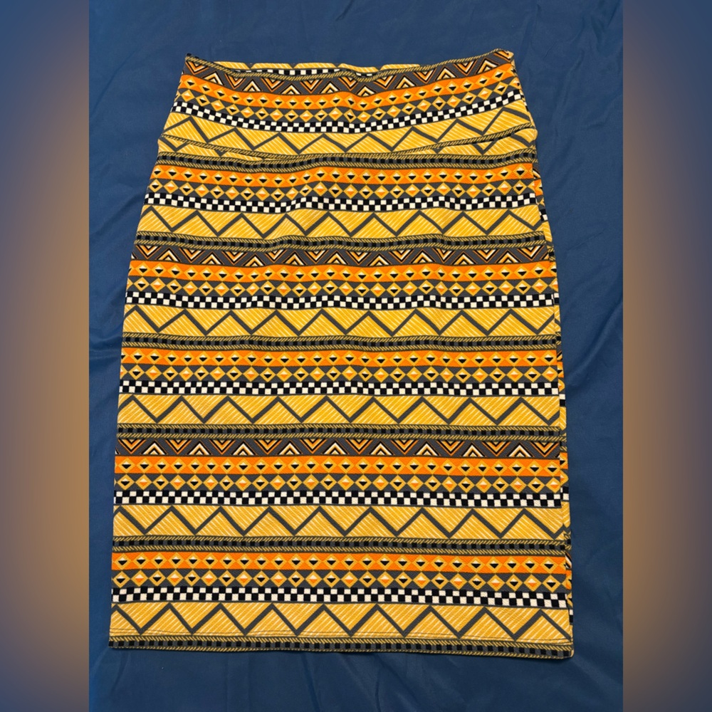 LuLaRoe Patterned Pencil Skirt